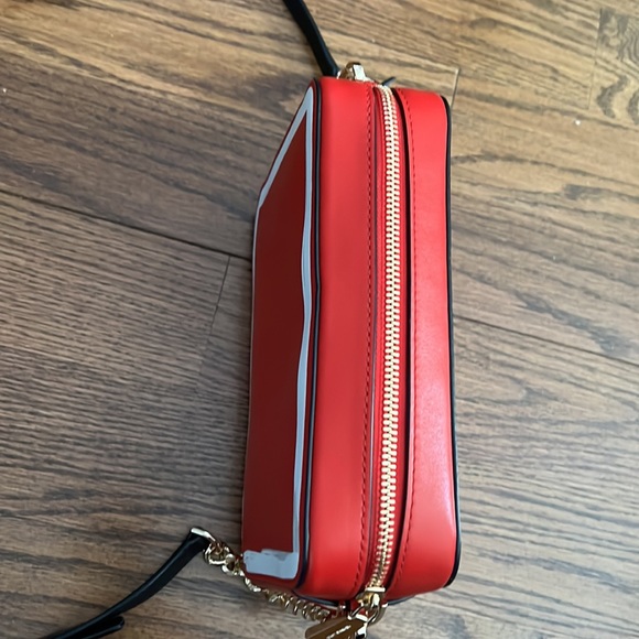 Red Michael Kors crossbody handbag - Picture 4 of 5
